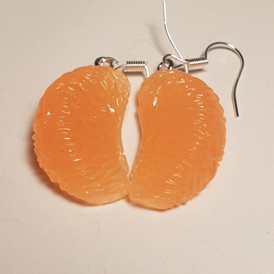 halva mandarin bitar örhängen